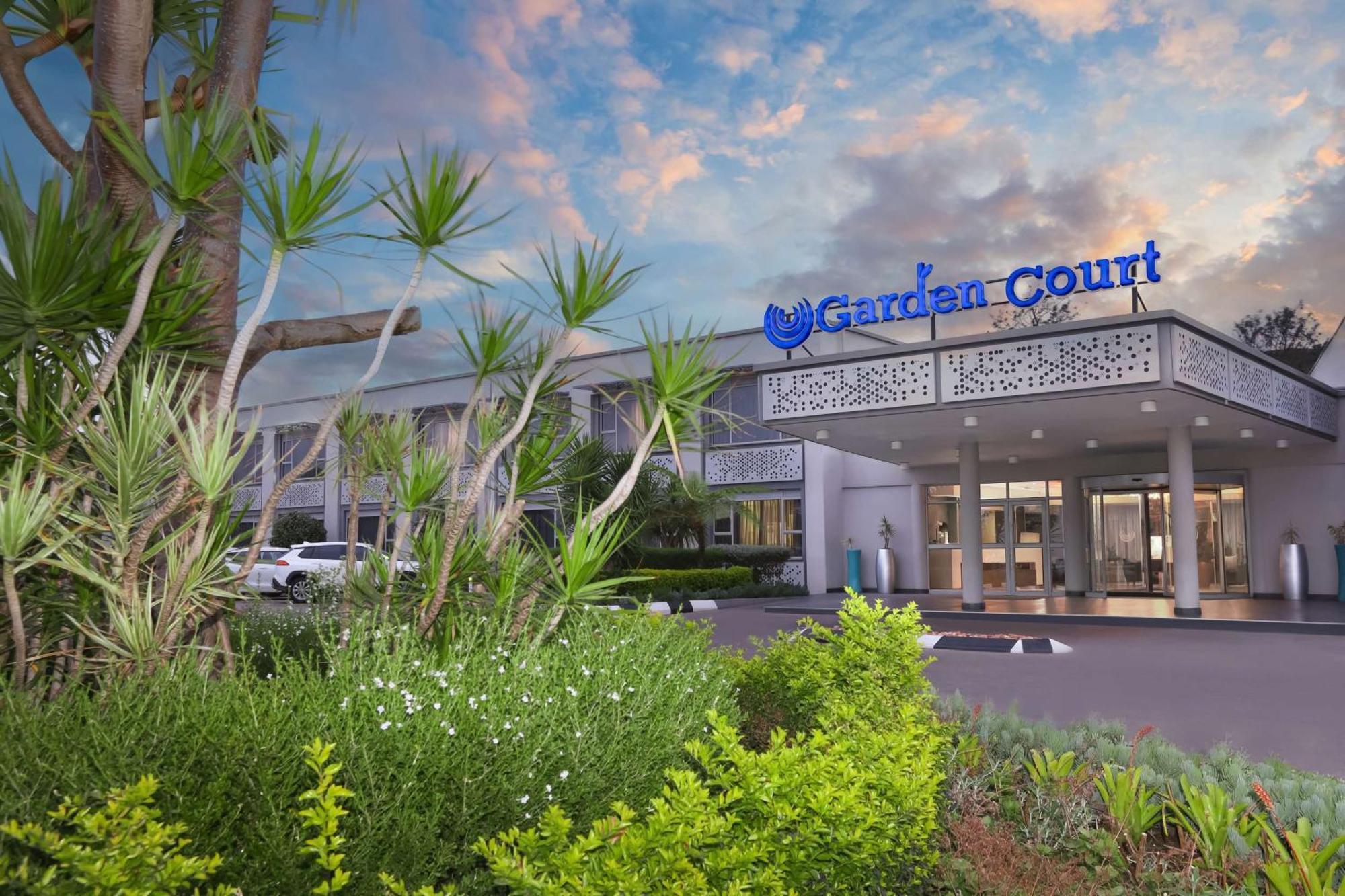 Garden Court Мтхатха Екстериор снимка